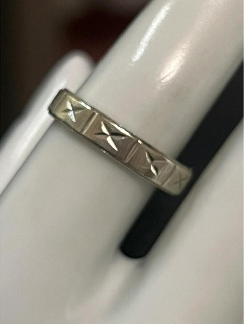 B5496 MILOR Band Ring Sterling Silver 'X' Cross Pattern Italy wedding 2.6g sz 8